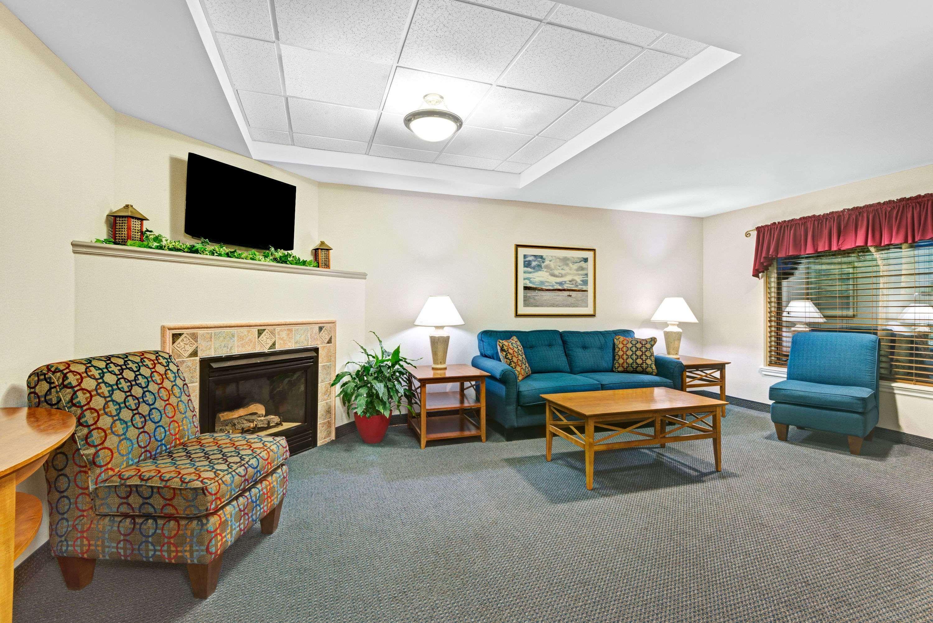 Ramada By Wyndham Saco/Old Orchard Beach Area Exterior foto