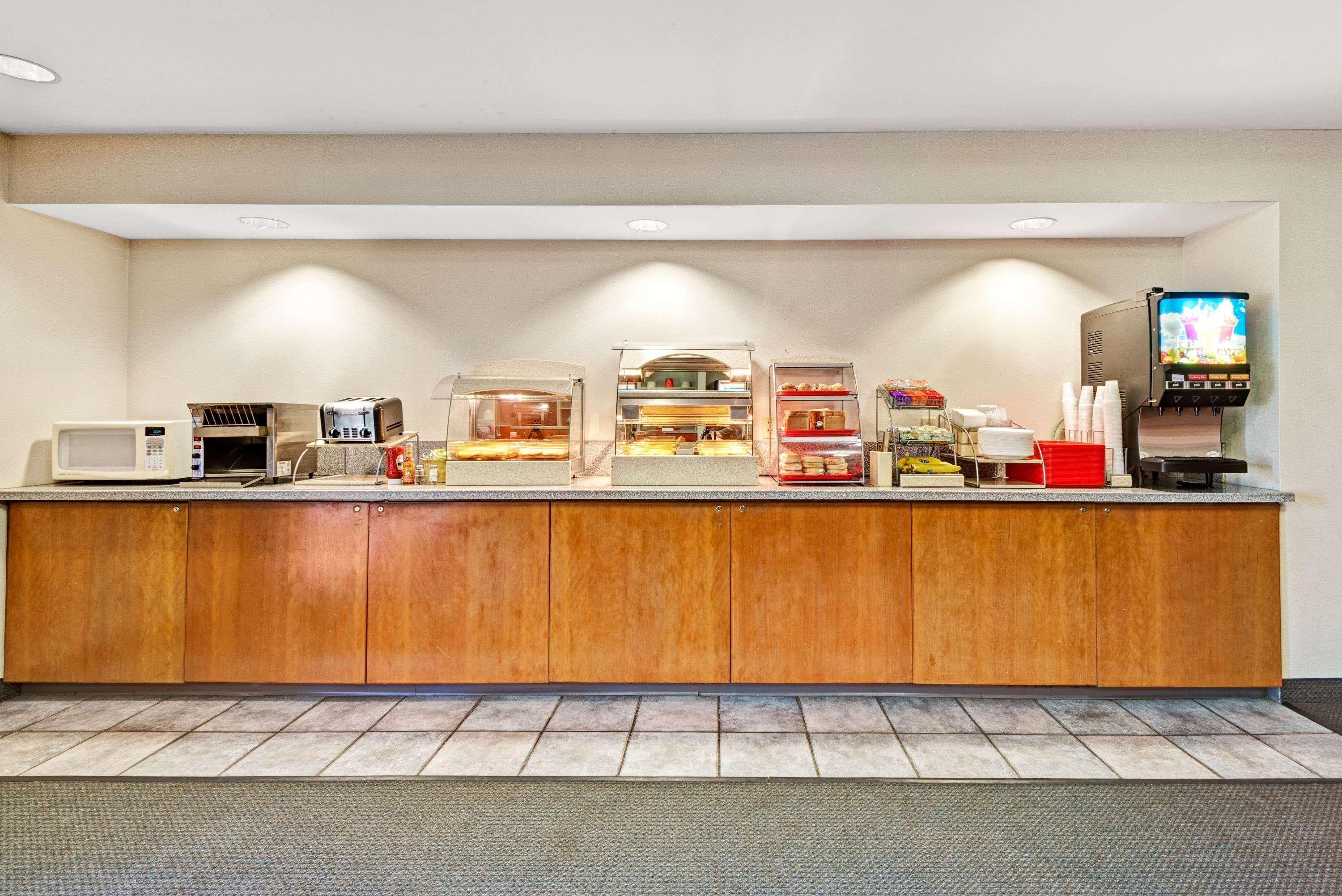 Ramada By Wyndham Saco/Old Orchard Beach Area Exterior foto