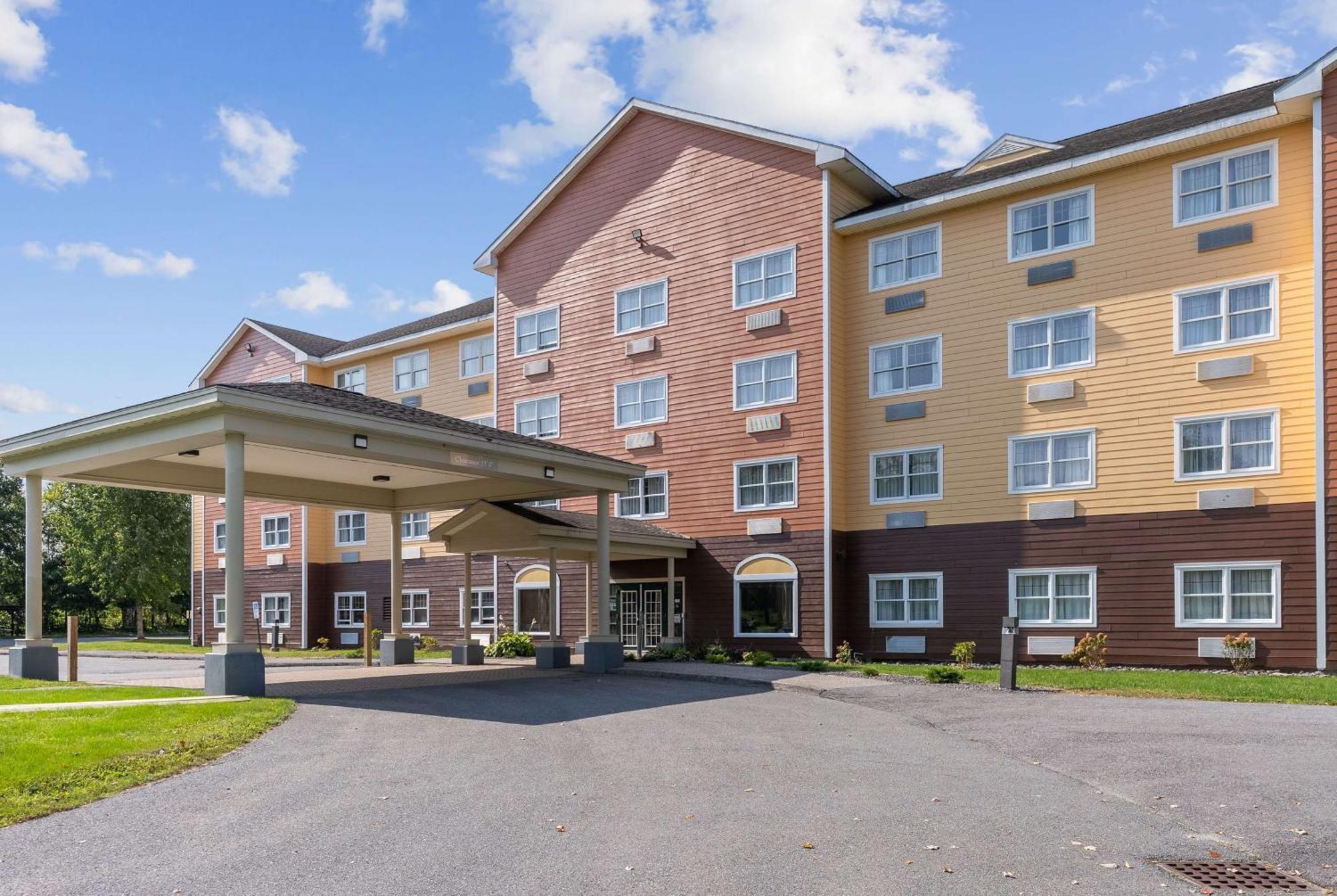 Ramada By Wyndham Saco/Old Orchard Beach Area Exterior foto